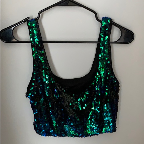 Flashy Crop Top - Picture 2 of 2